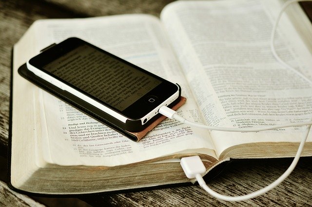 Applications pour lire la Bible sur mobile : vérifiez les options pour Android et iPhone